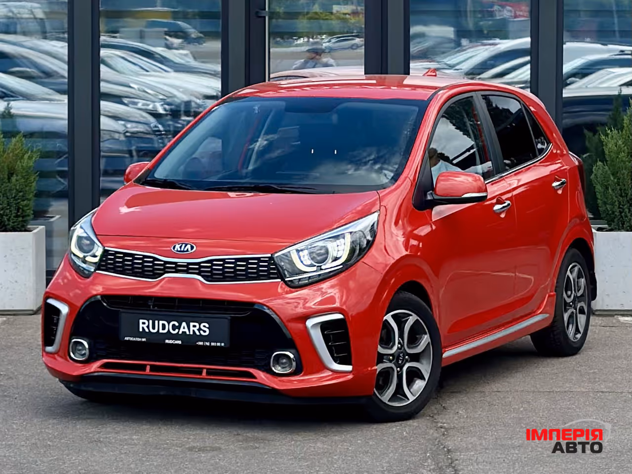 Kia Picanto - фото 1