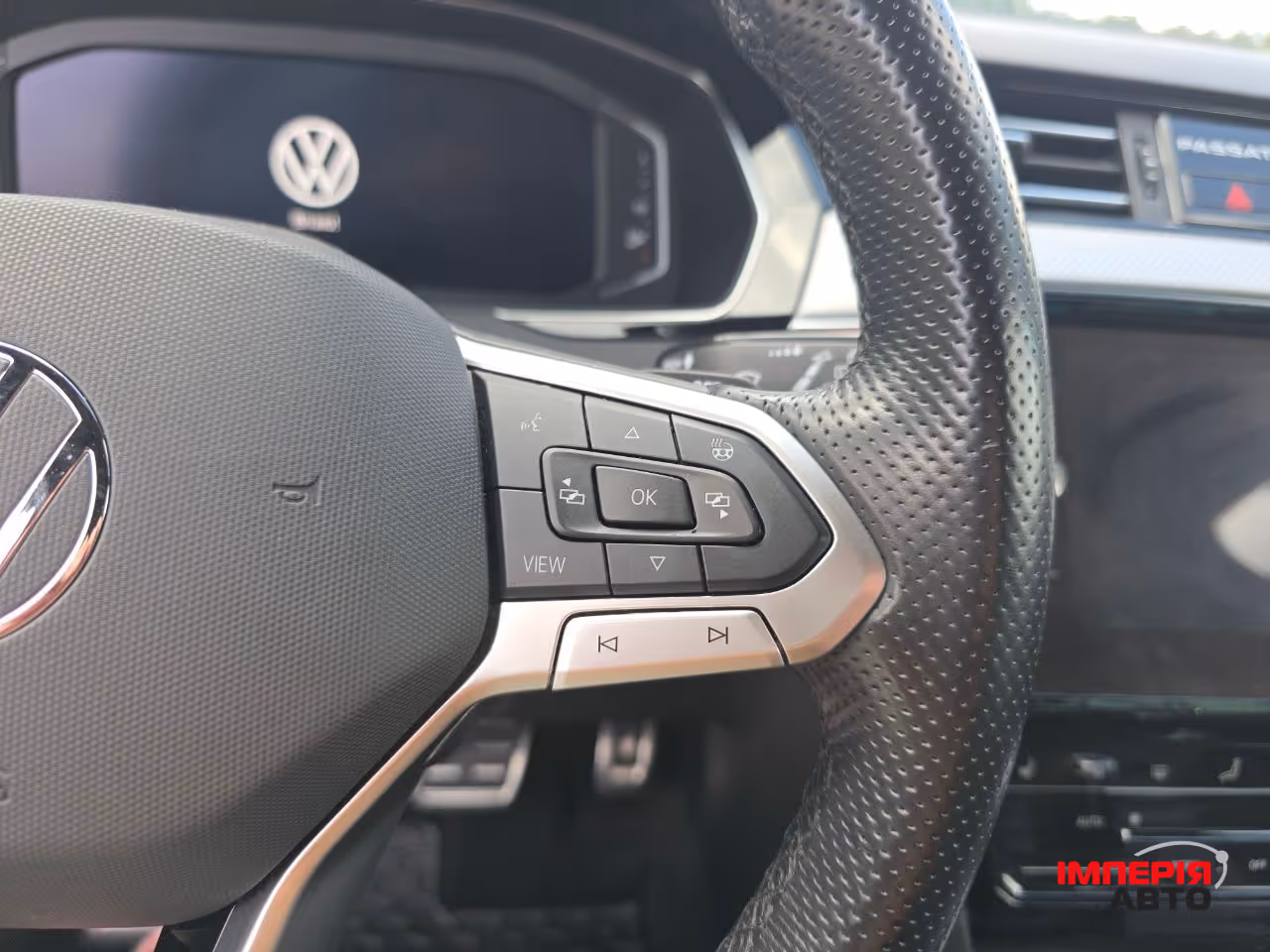 Volkswagen Passat - фото 32