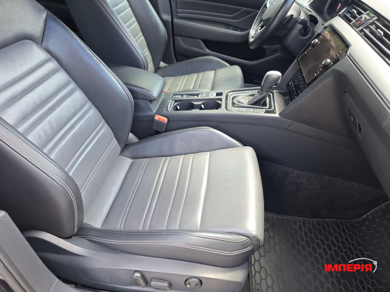 Volkswagen Passat - фото 47