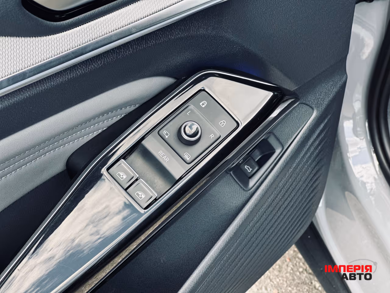 Volkswagen ID.4 - фото 17