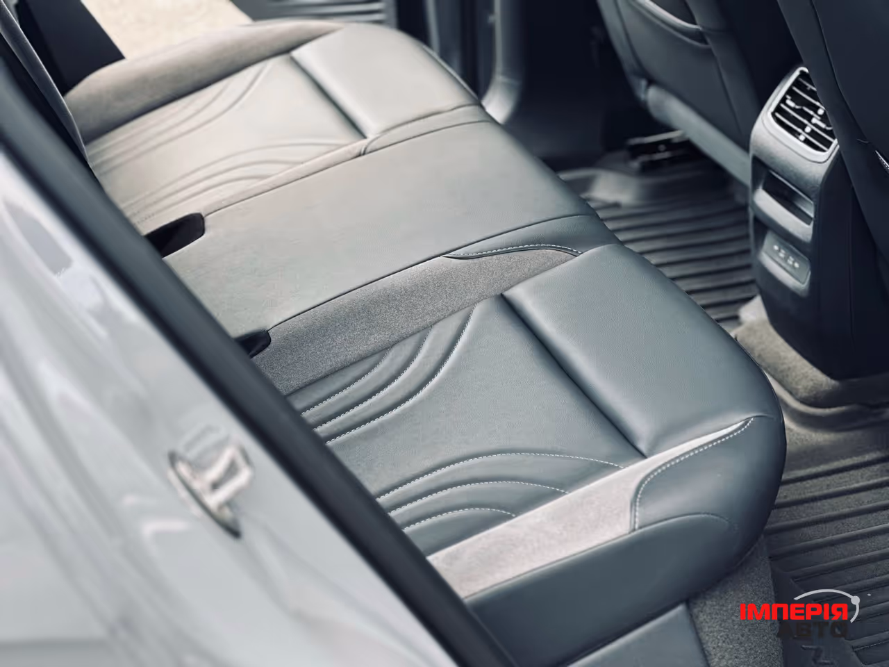 Volkswagen ID.4 - фото 7