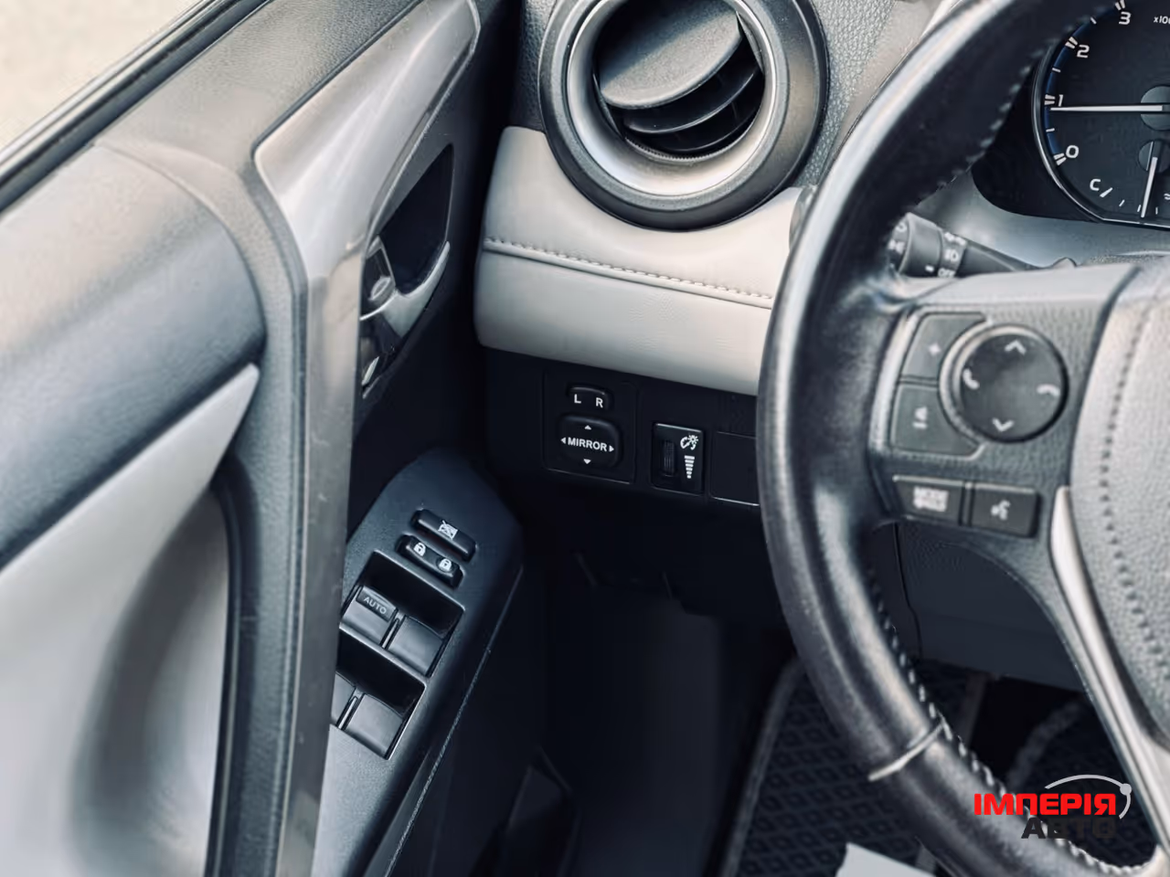 Toyota RAV4 - фото 34