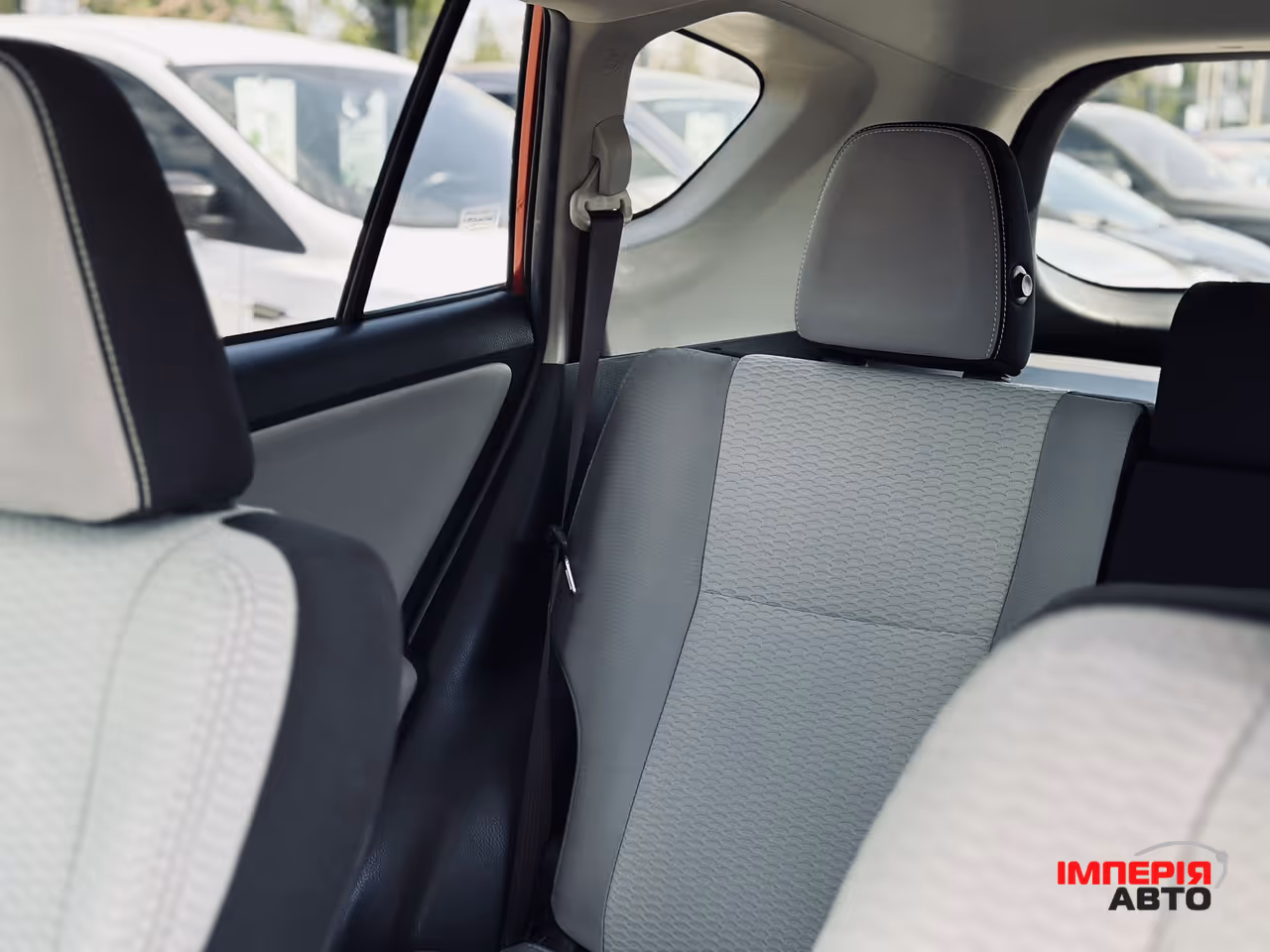 Toyota RAV4 - фото 23