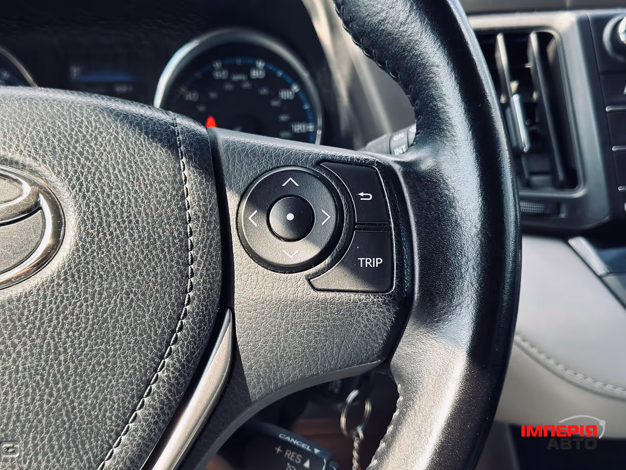 Toyota RAV4 - фото 48
