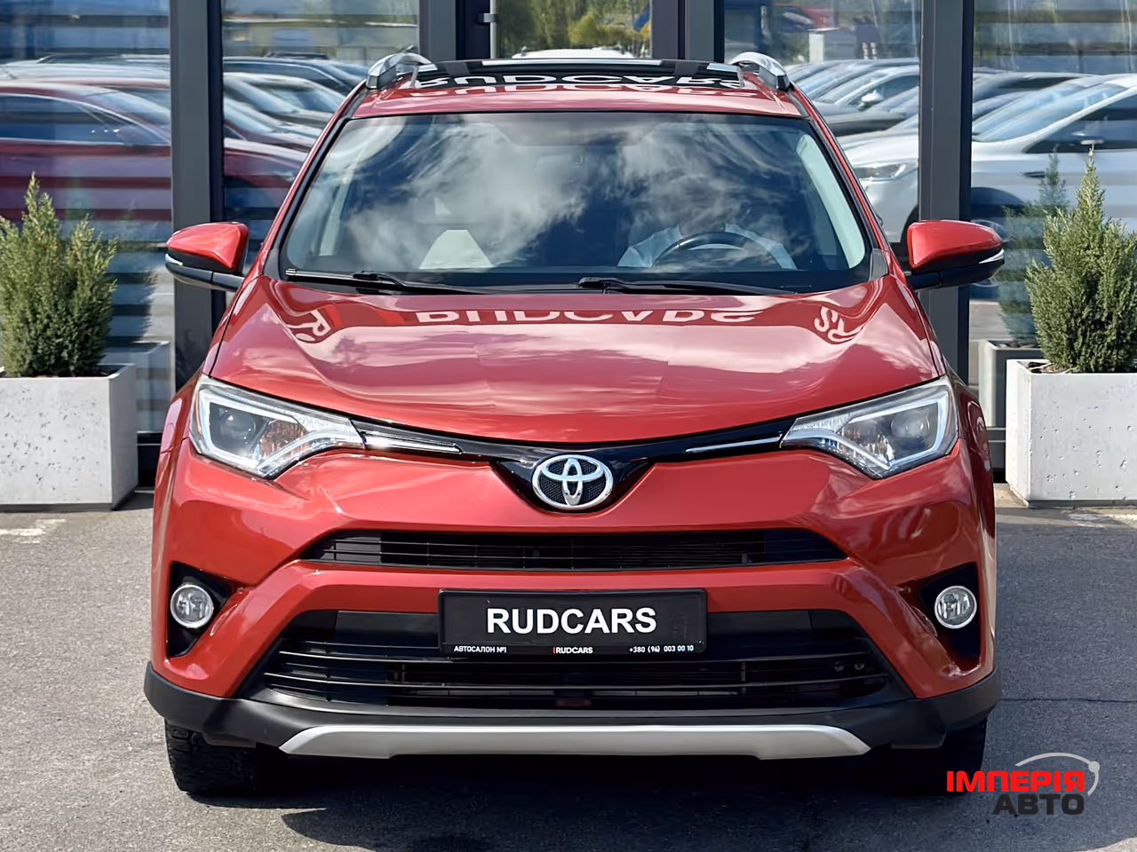 Toyota RAV4 - фото 2