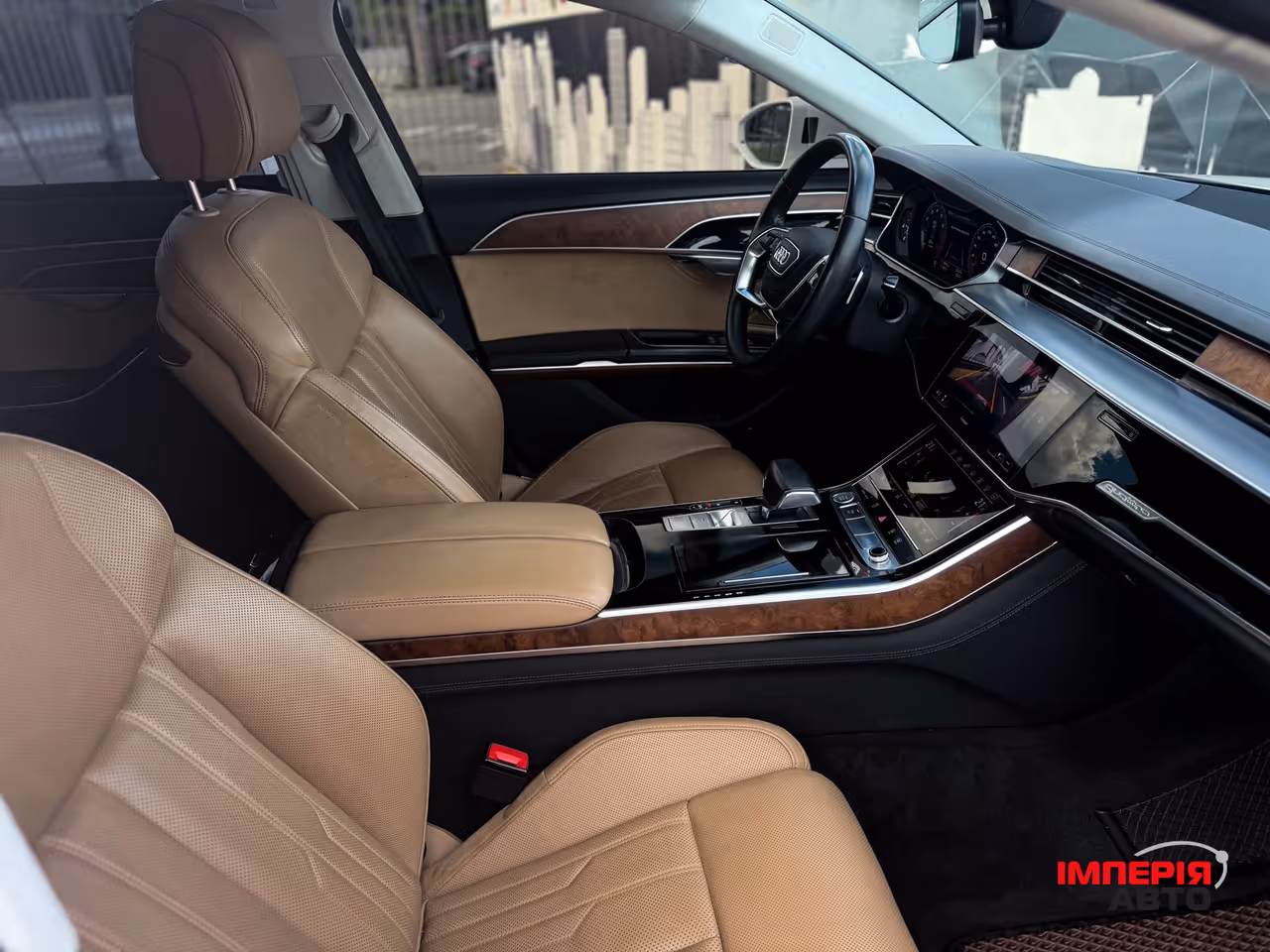 Audi A8 - фото 20