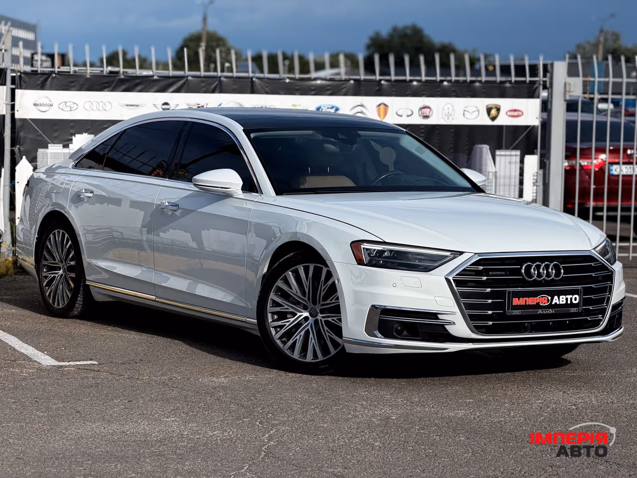 Audi A8 - фото 3