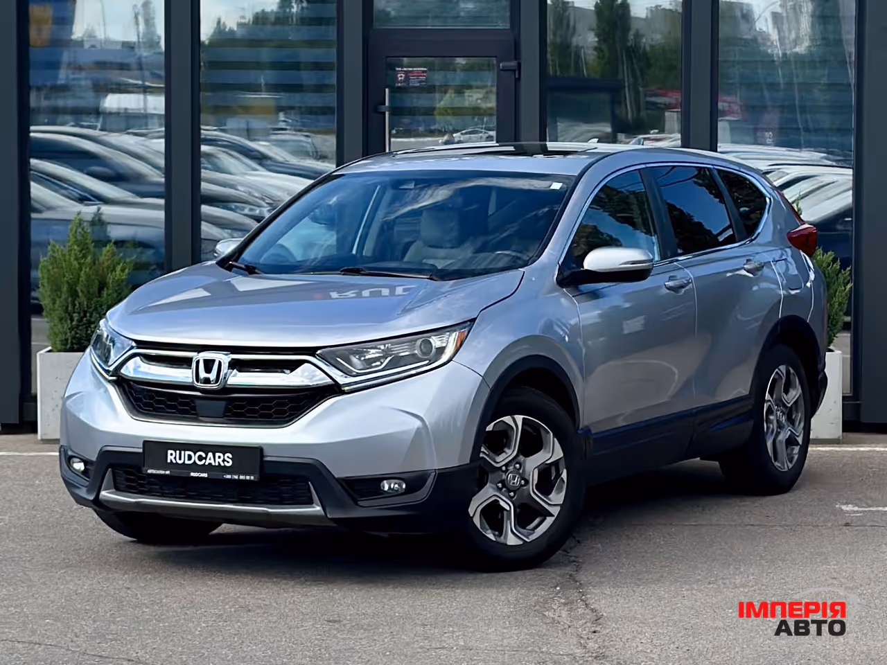 Honda CR-V - фото 1