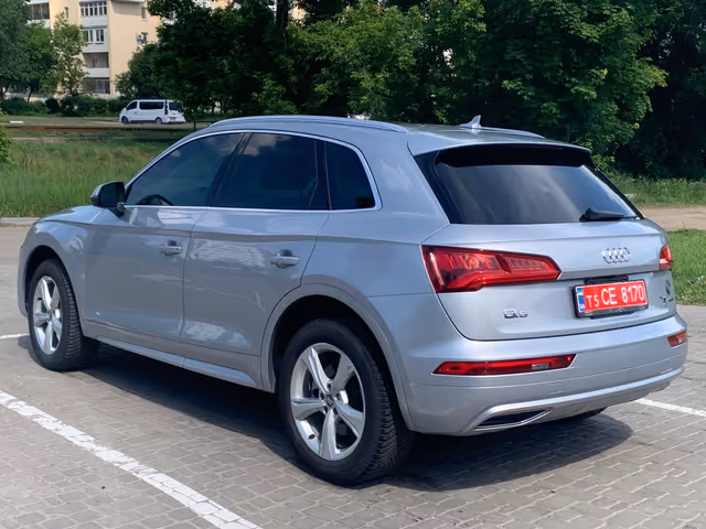 Audi Q5 - фото 4