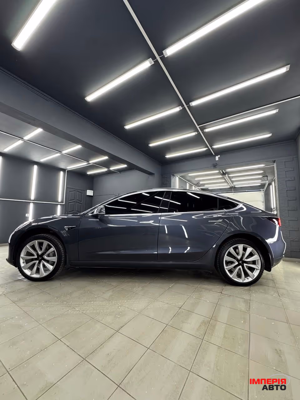 Tesla Model 3 - фото 4