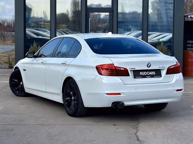 BMW 5 серії - фото 4