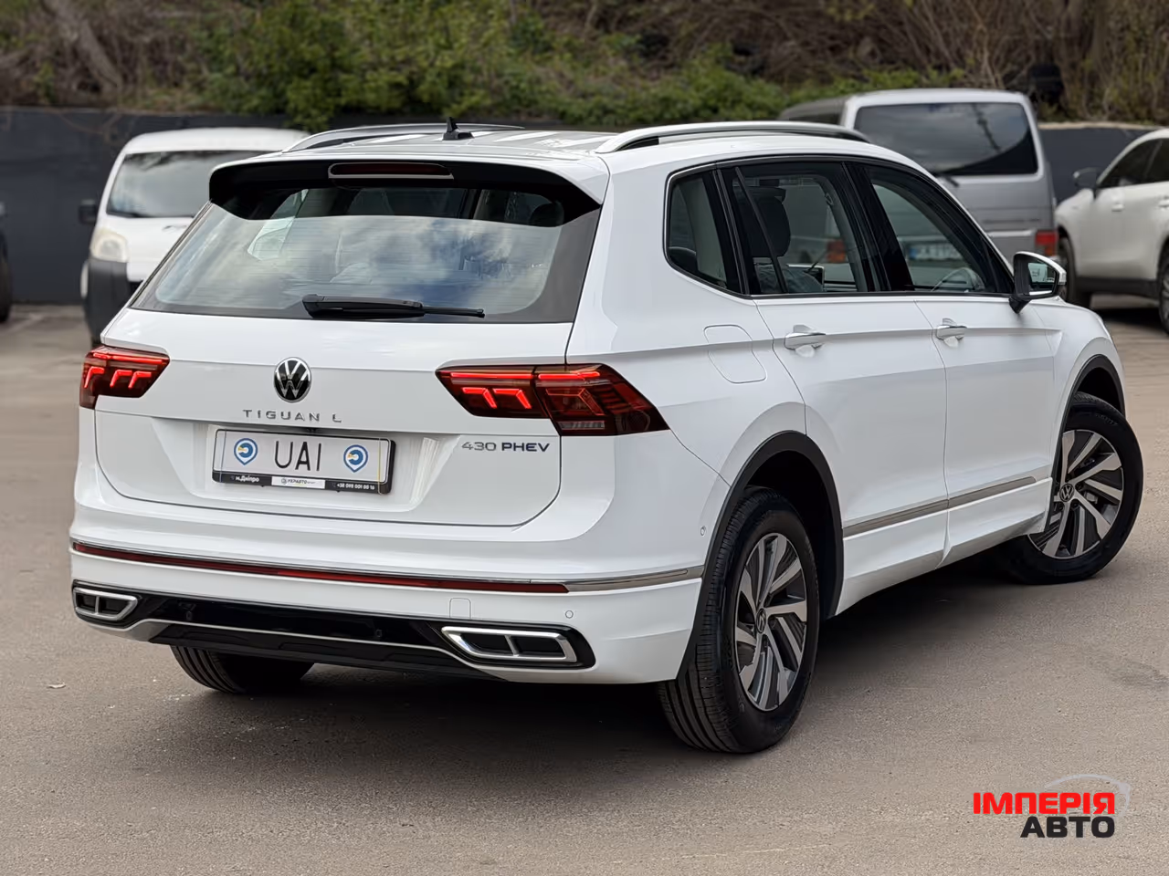 Volkswagen Tiguan - фото 5