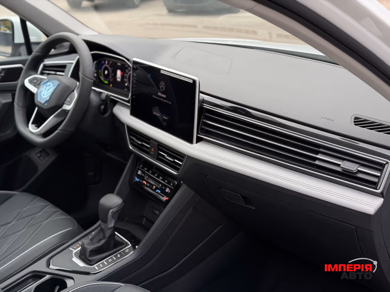 Volkswagen Tiguan - фото 15