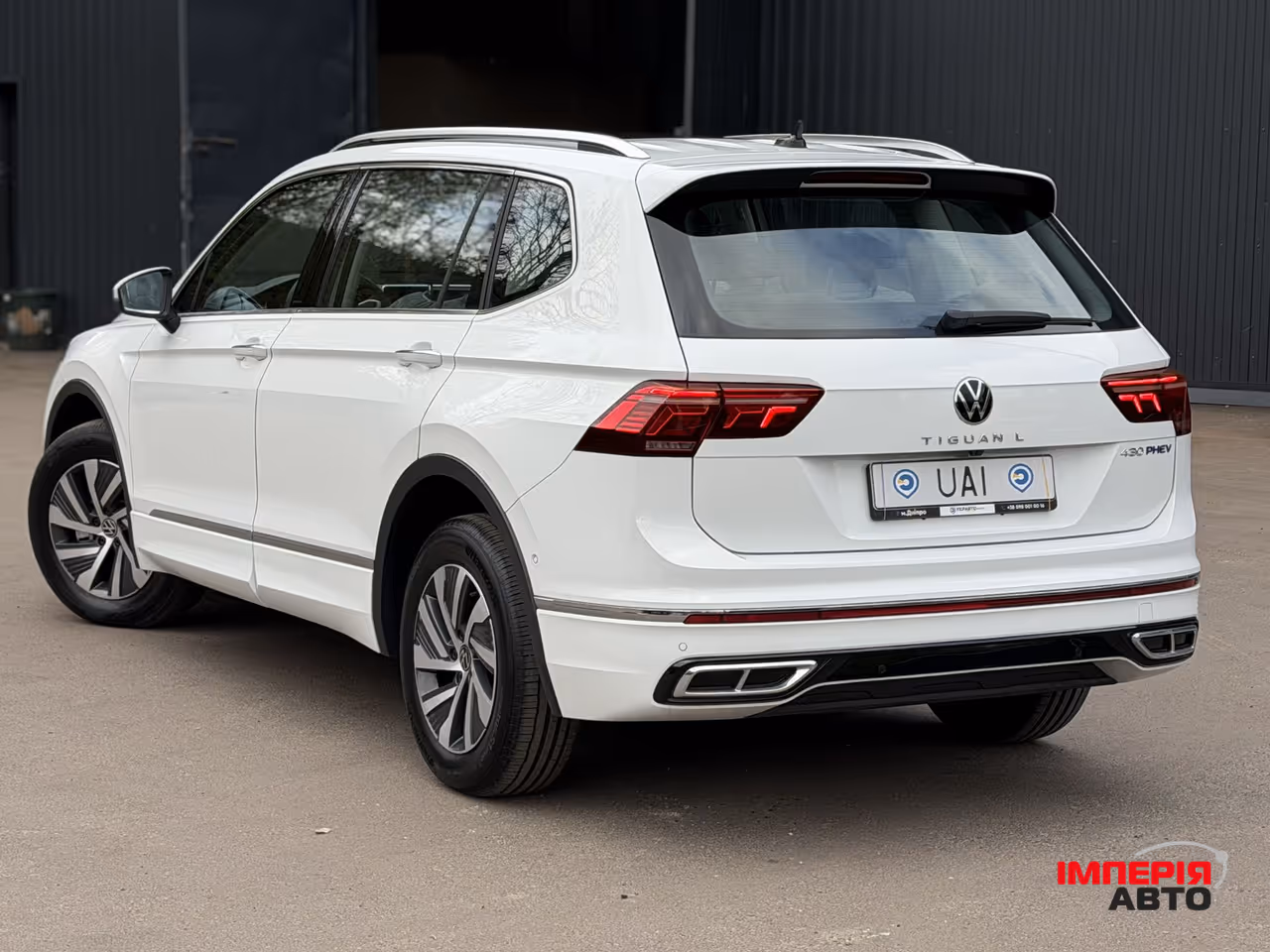 Volkswagen Tiguan - фото 3