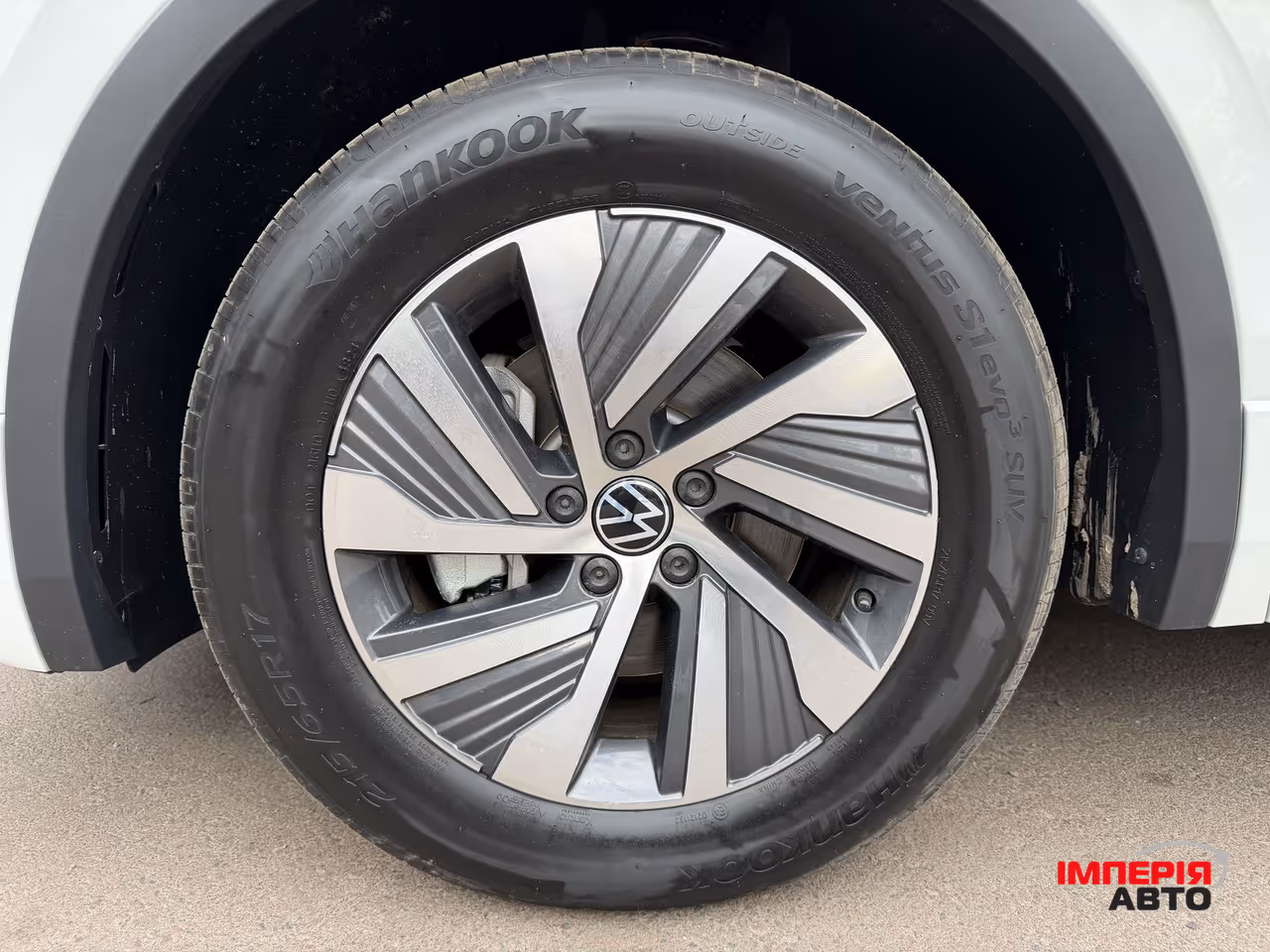 Volkswagen Tiguan - фото 10