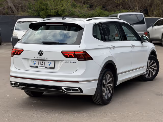 Volkswagen Tiguan - фото 5