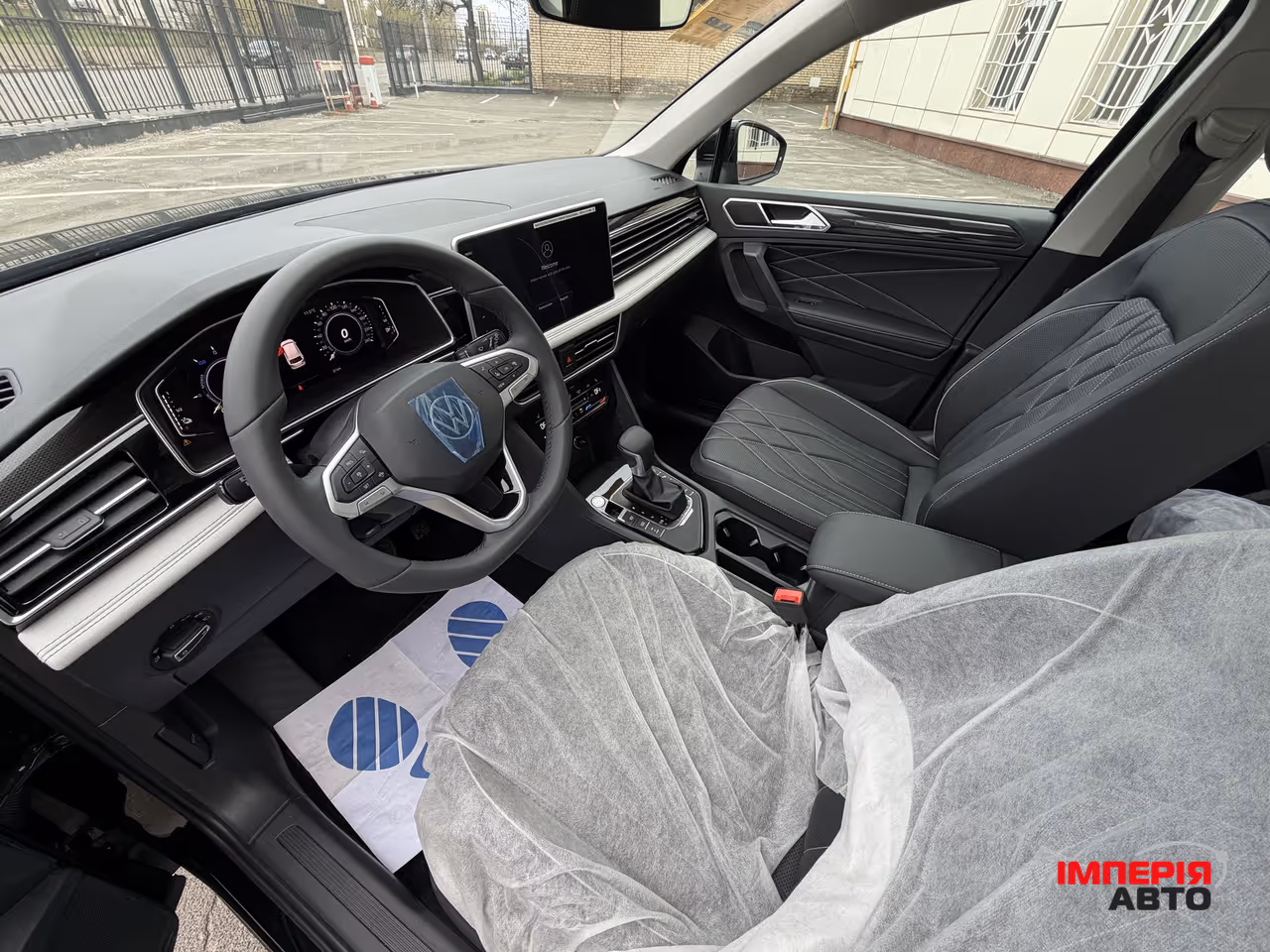 Volkswagen Tiguan - фото 7
