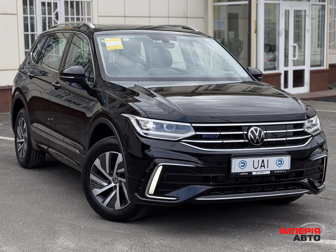 Volkswagen Tiguan - фото 3