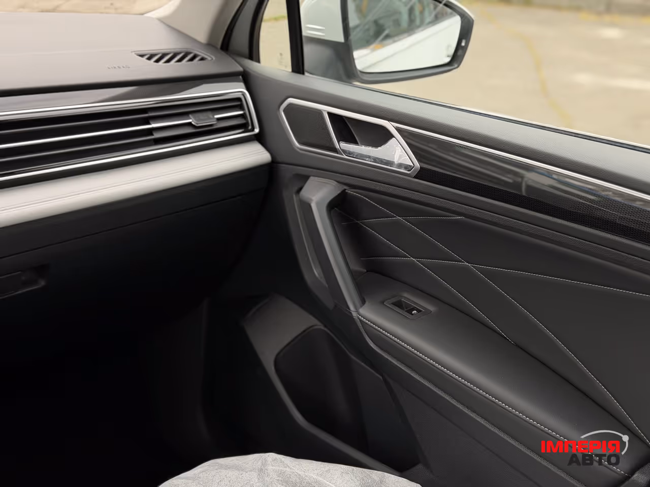 Volkswagen Tiguan - фото 20