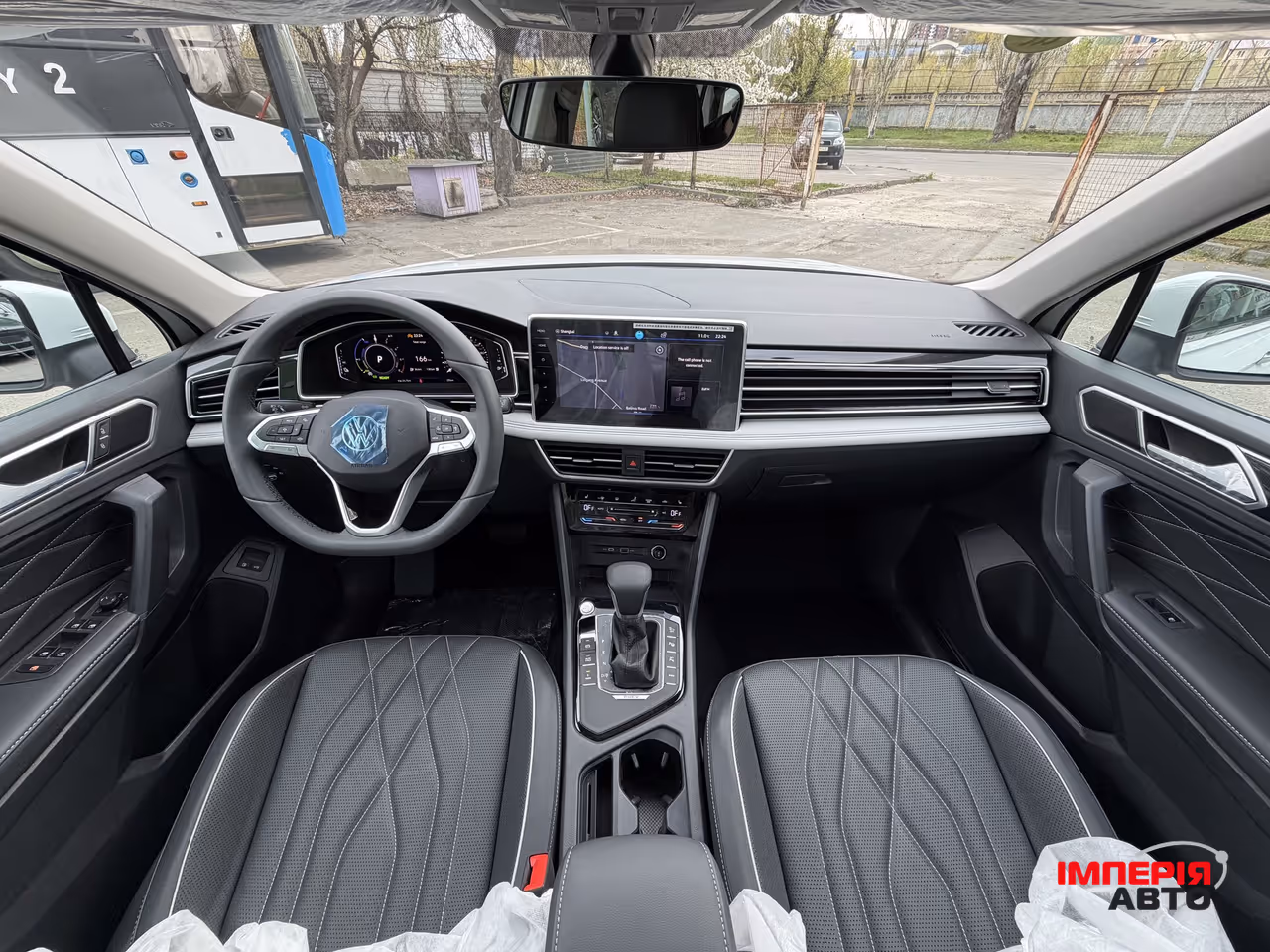 Volkswagen Tiguan - фото 9