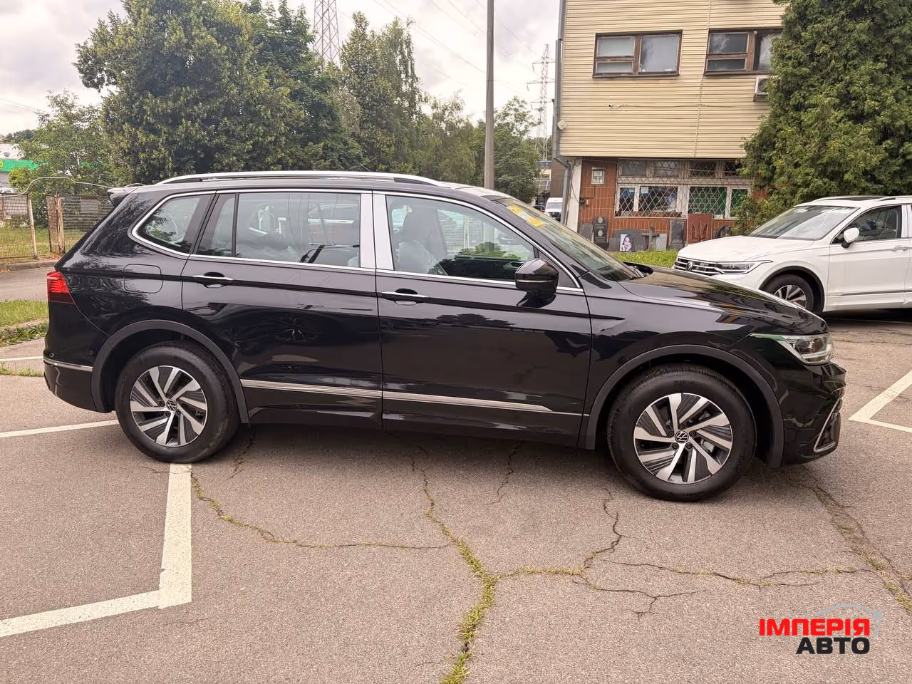 Volkswagen Tiguan - фото 5