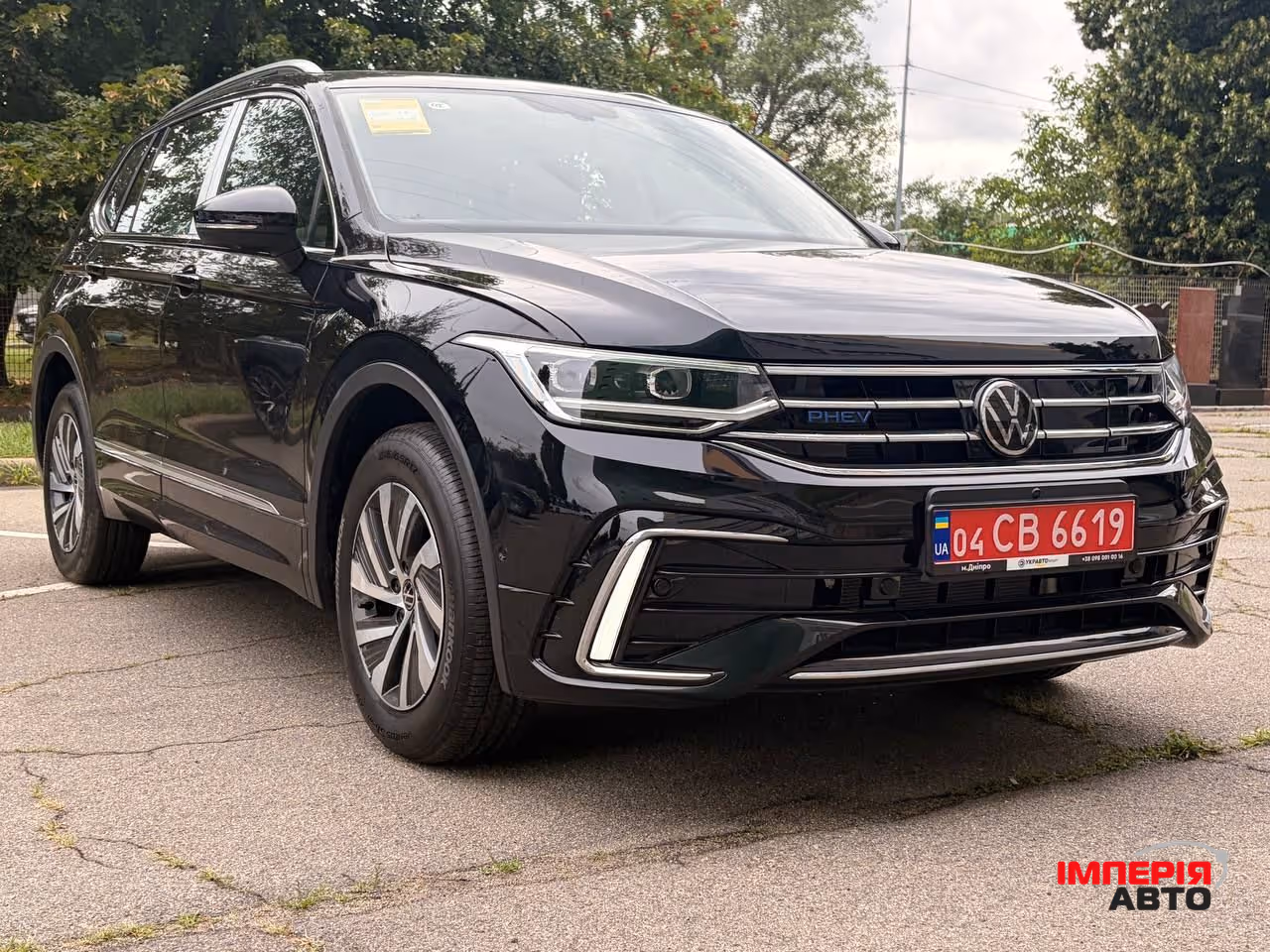 Volkswagen Tiguan - фото 2