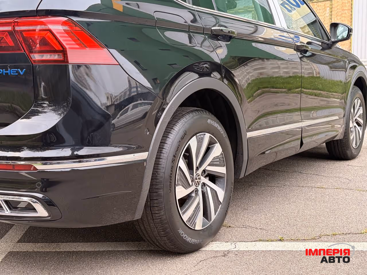 Volkswagen Tiguan - фото 11