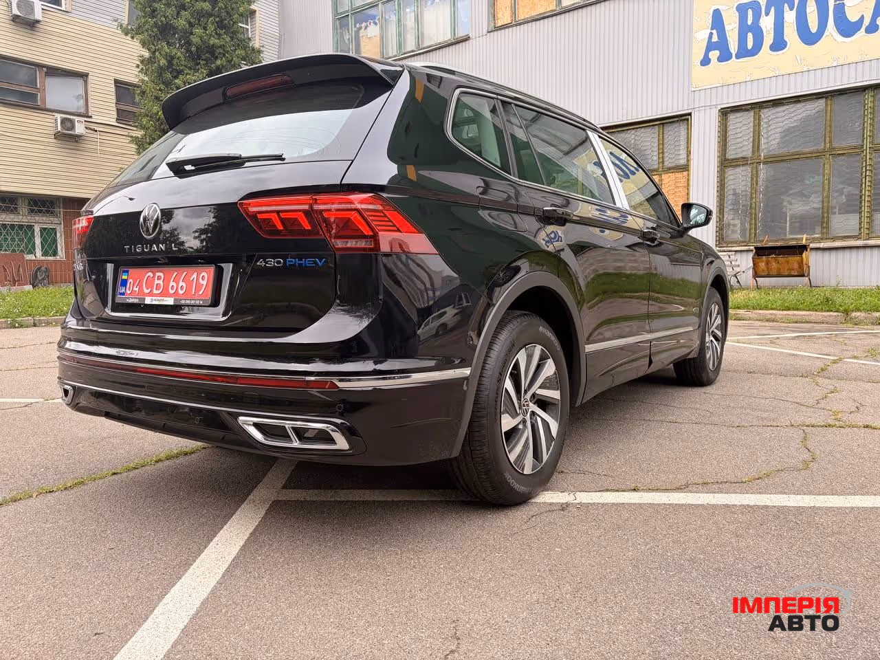 Volkswagen Tiguan - фото 9