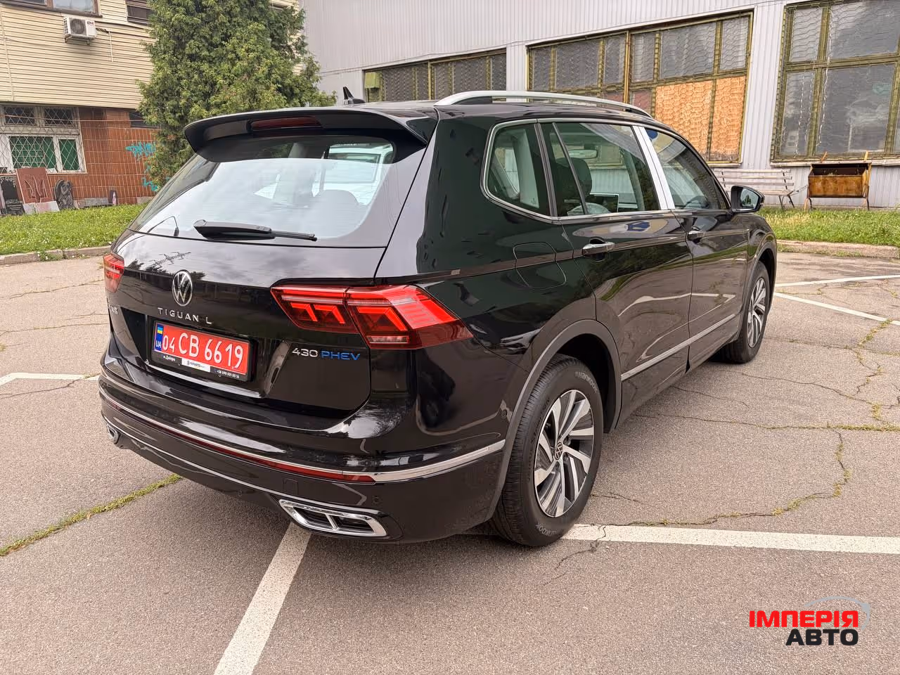 Volkswagen Tiguan - фото 10