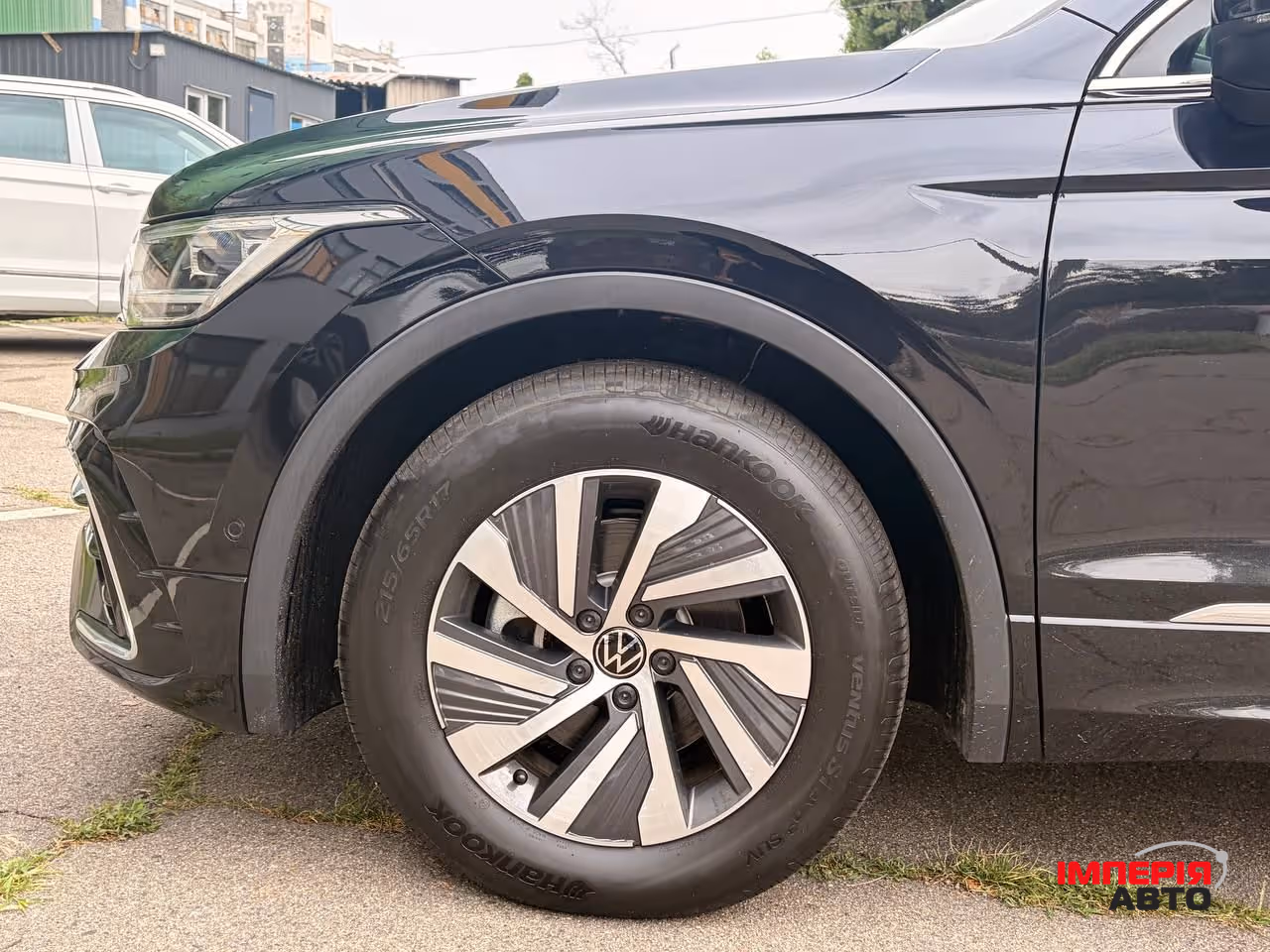 Volkswagen Tiguan - фото 14