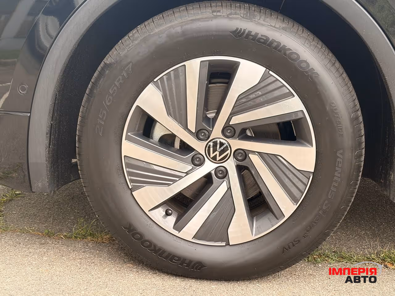 Volkswagen Tiguan - фото 13