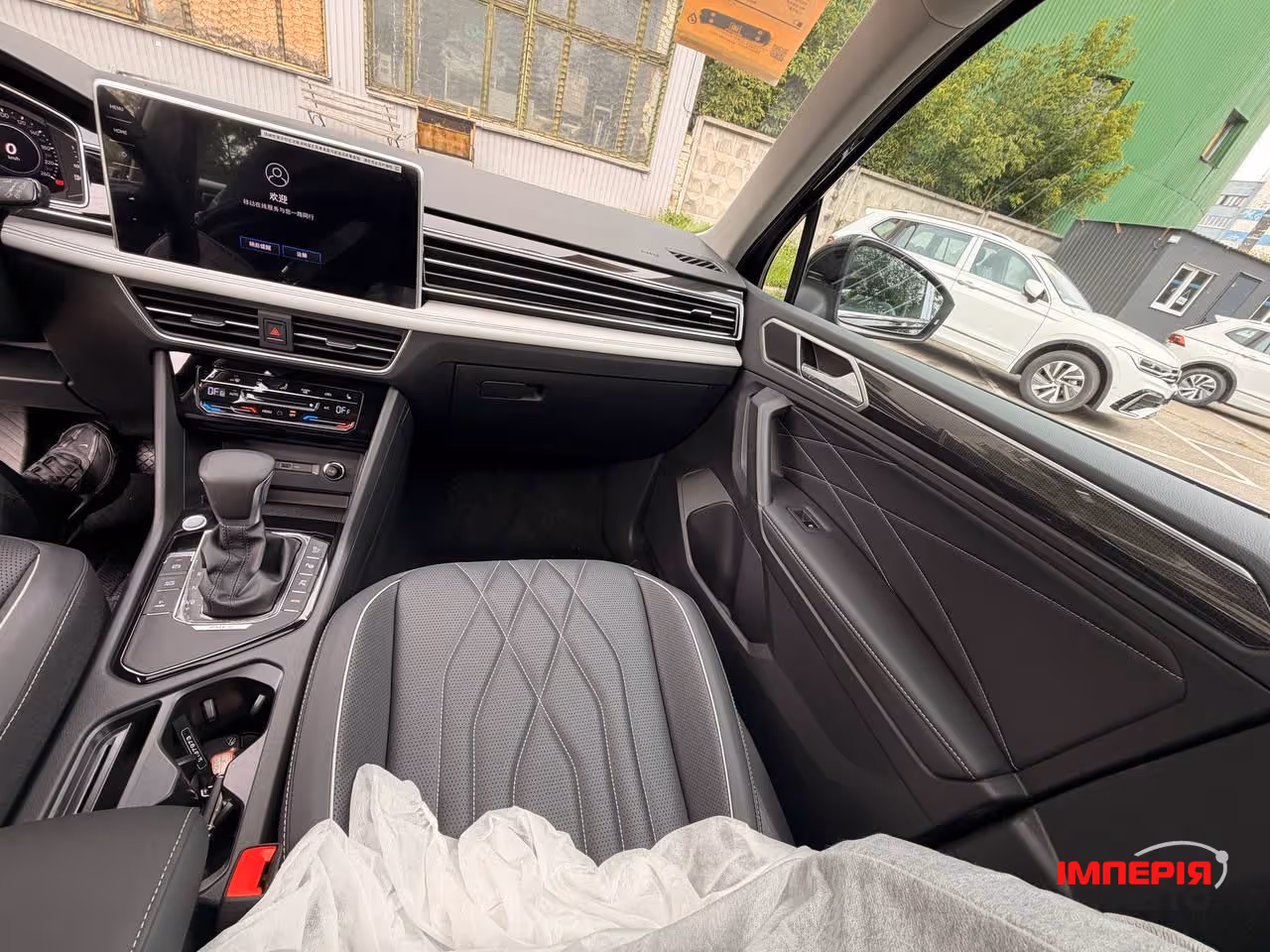 Volkswagen Tiguan - фото 27