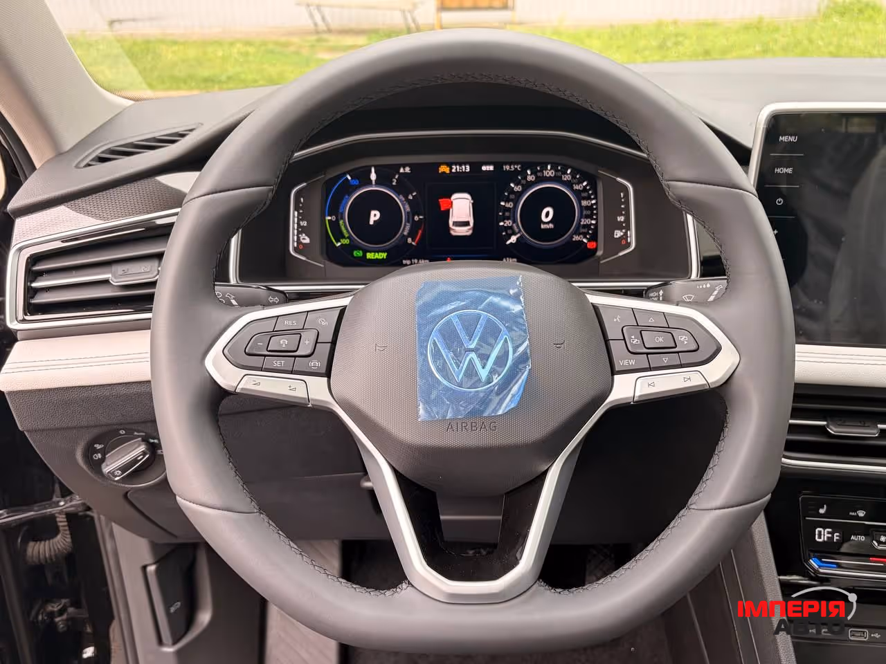 Volkswagen Tiguan - фото 21