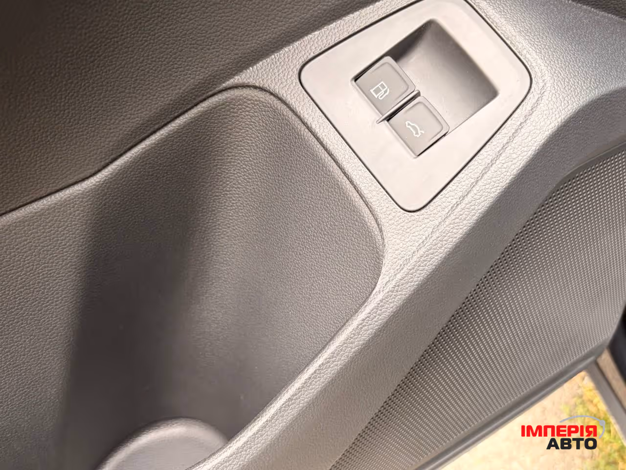 Volkswagen Tiguan - фото 19