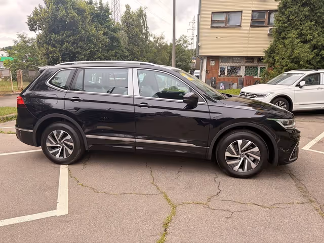 Volkswagen Tiguan - фото 5