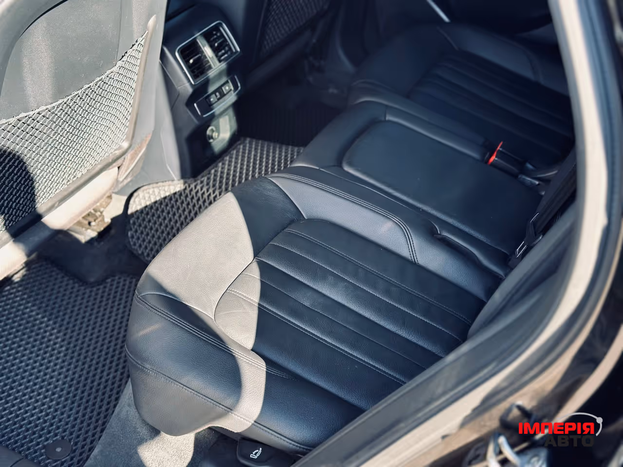 Audi Q5 - фото 12