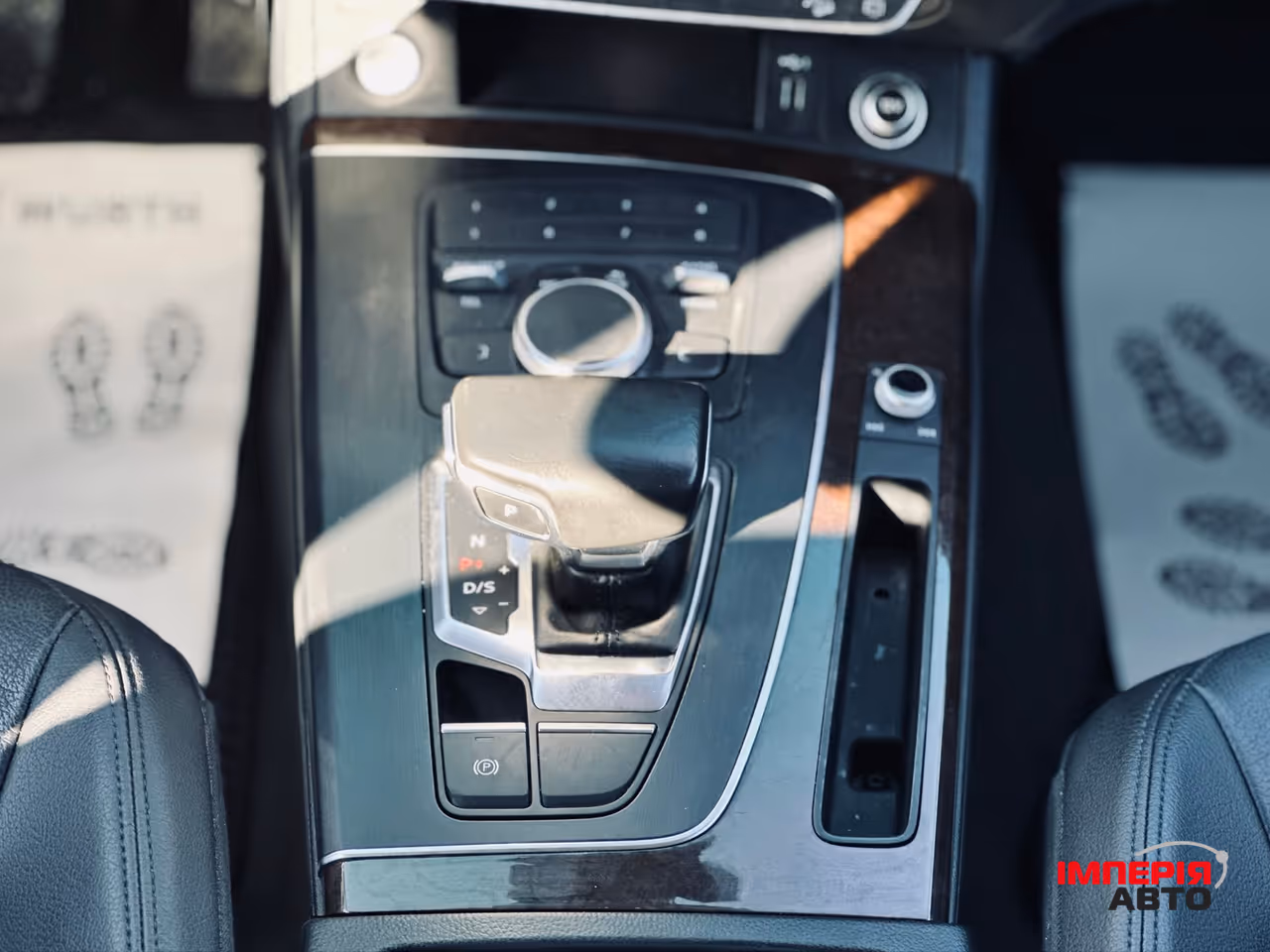 Audi Q5 - фото 32