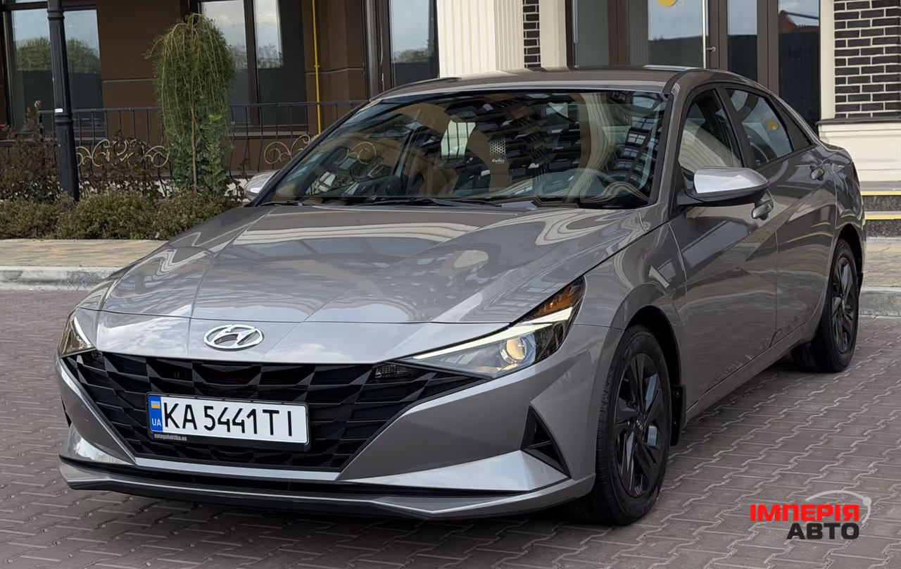 Hyundai Elantra - фото 2