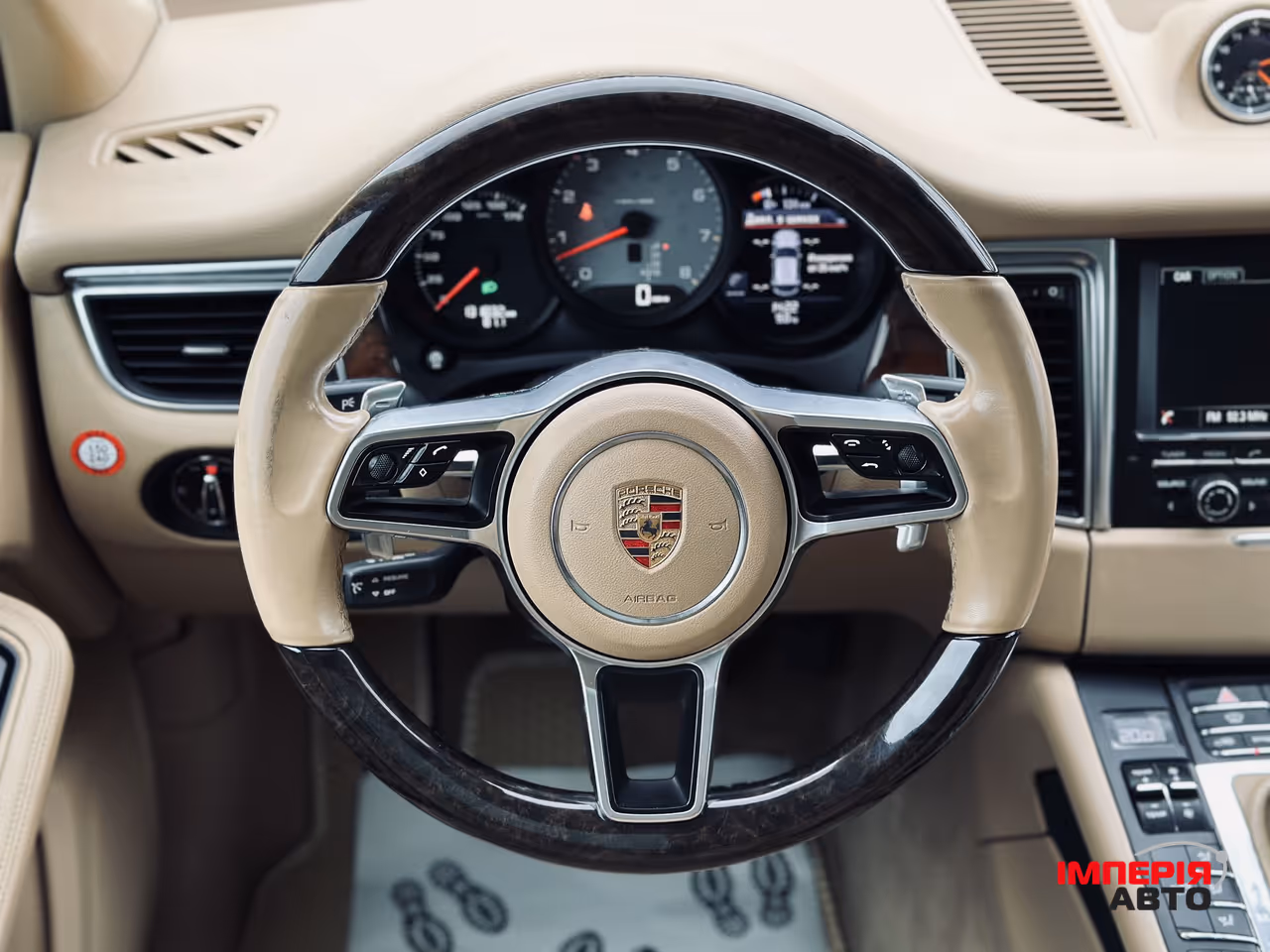 Porsche Macan - фото 48