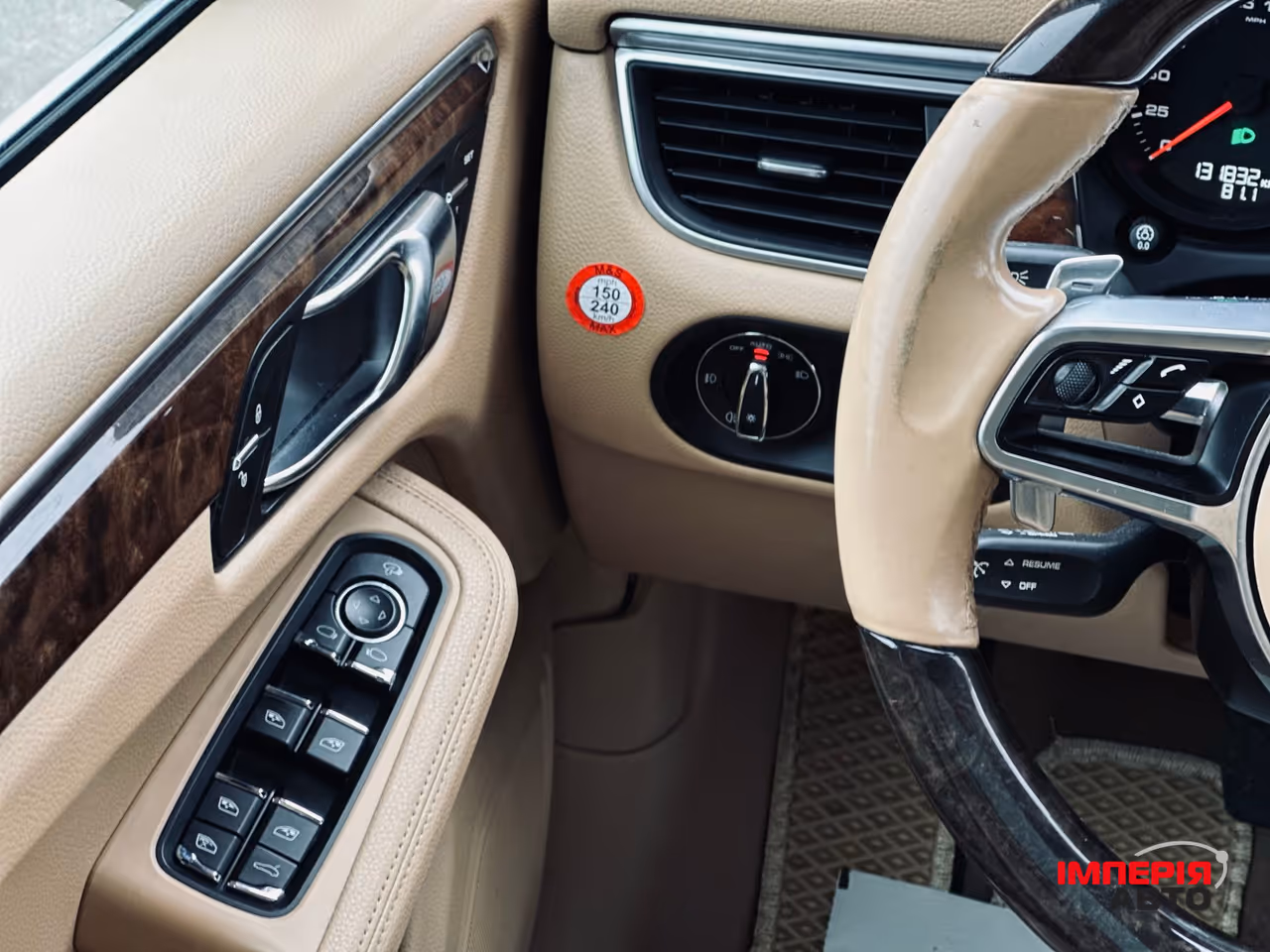 Porsche Macan - фото 51