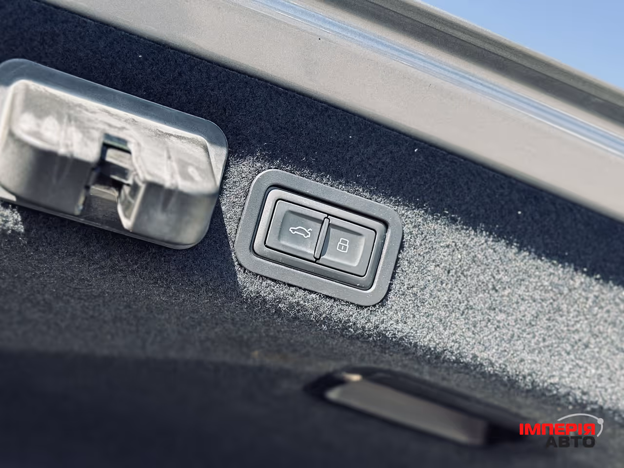 Audi A6 - фото 13