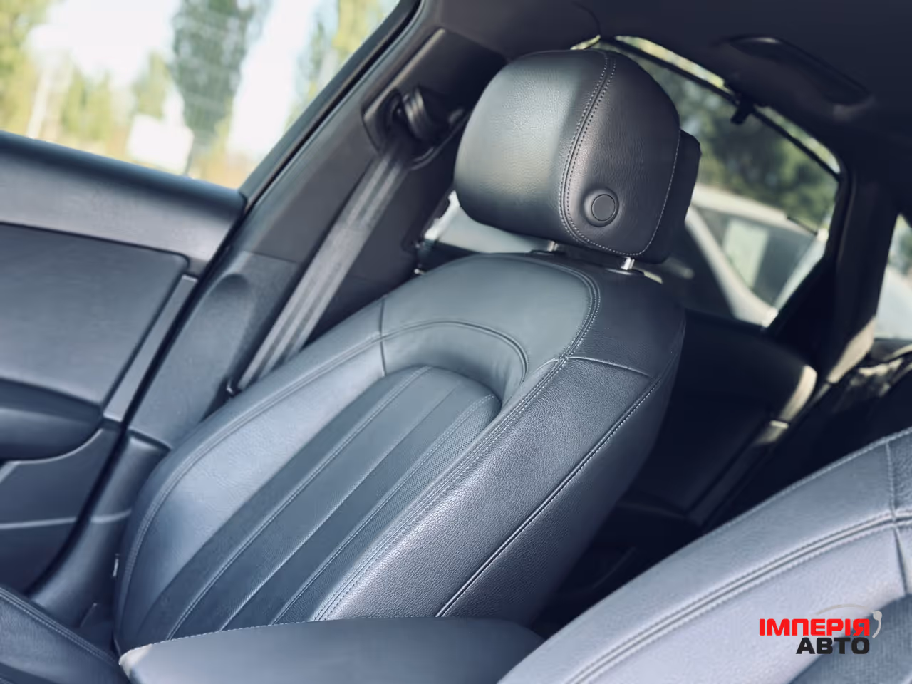 Audi A6 - фото 25
