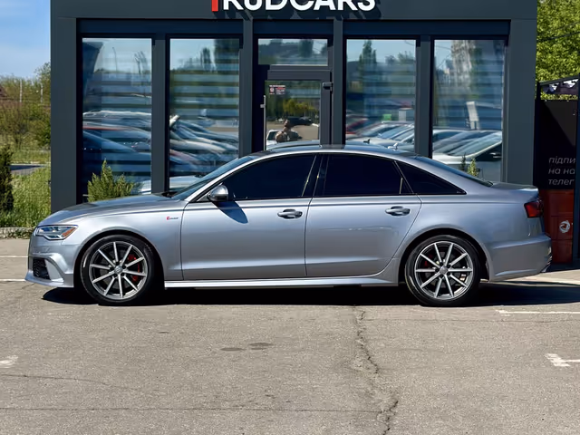 Audi A6 - фото 3