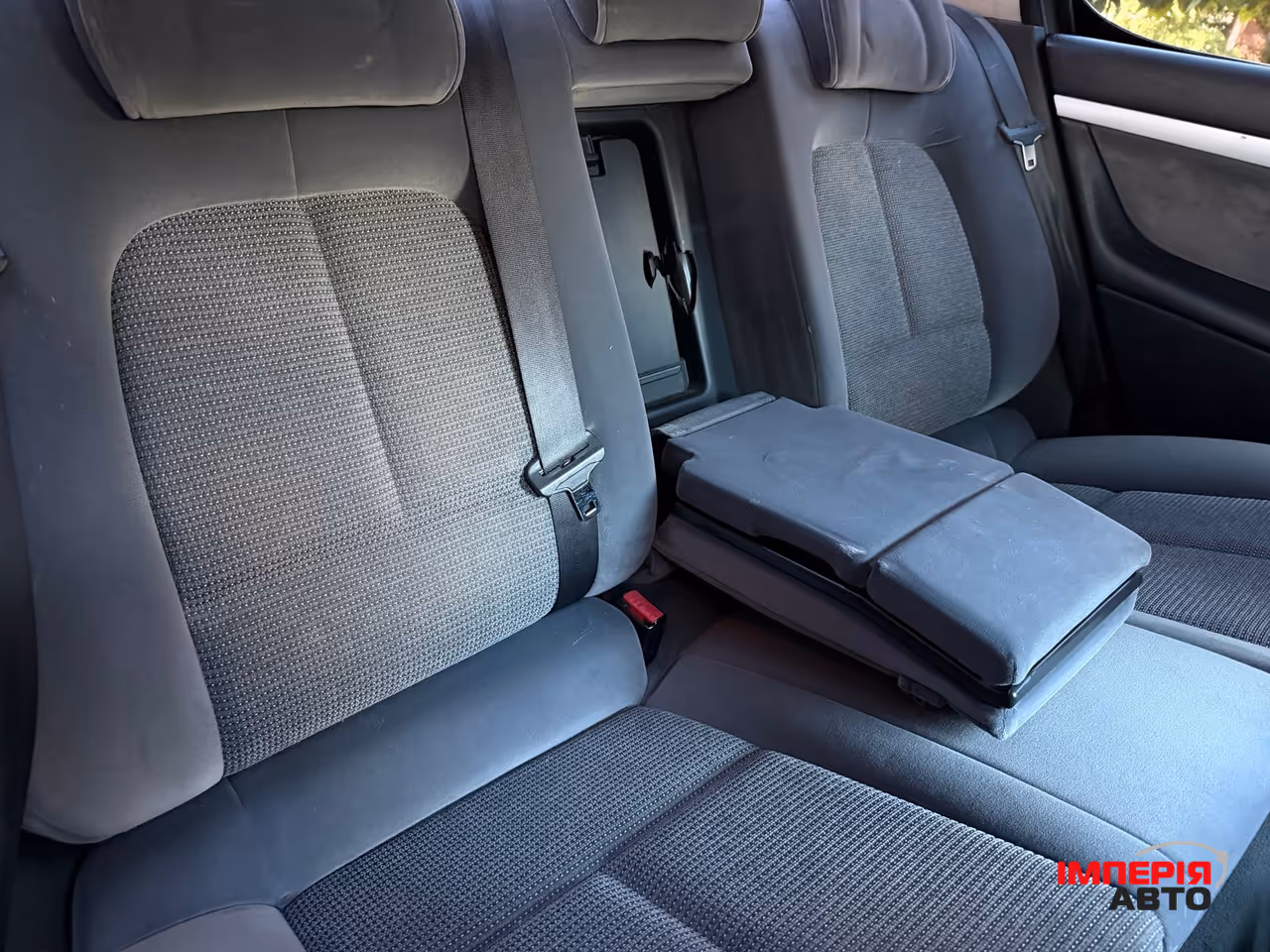 Peugeot 407 - фото 10