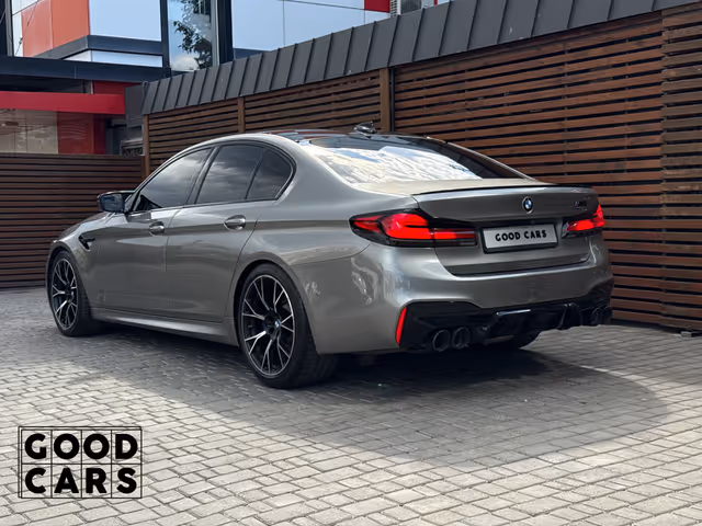 BMW M5 - фото 5