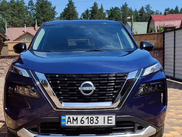 Nissan Rogue - фото 1