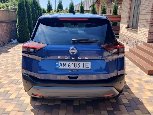 Nissan Rogue - фото 5