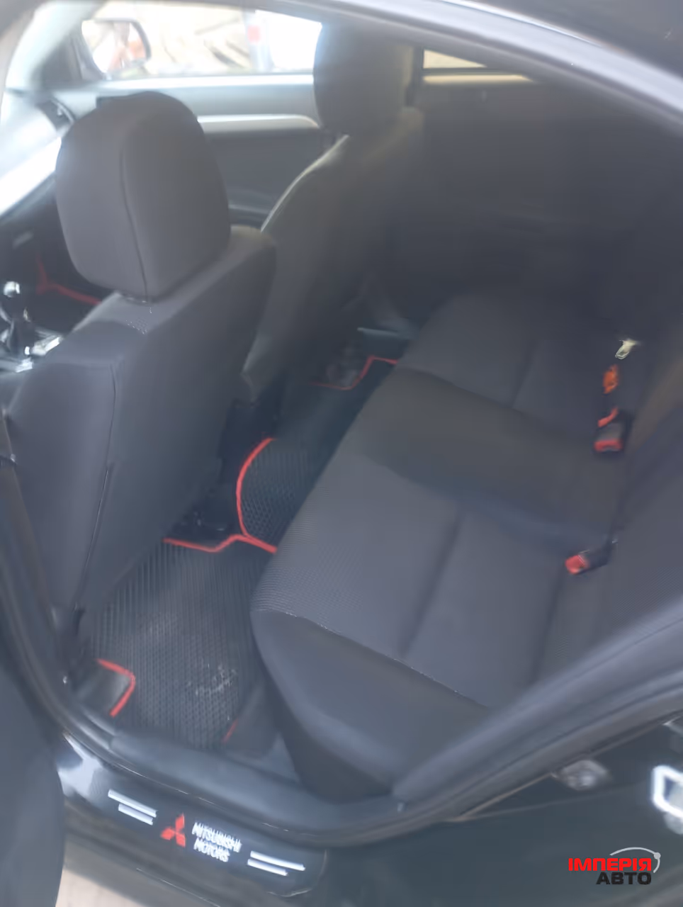 Mitsubishi Lancer - фото 9