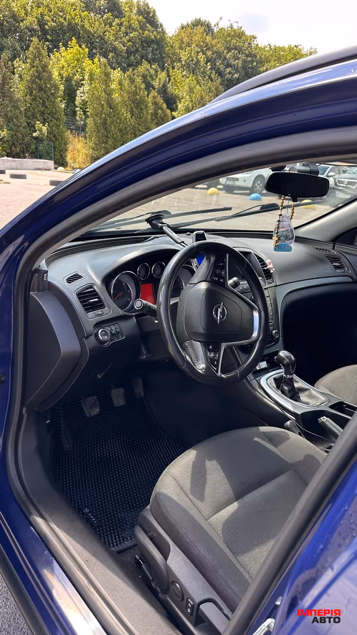 Opel Insignia - фото 7