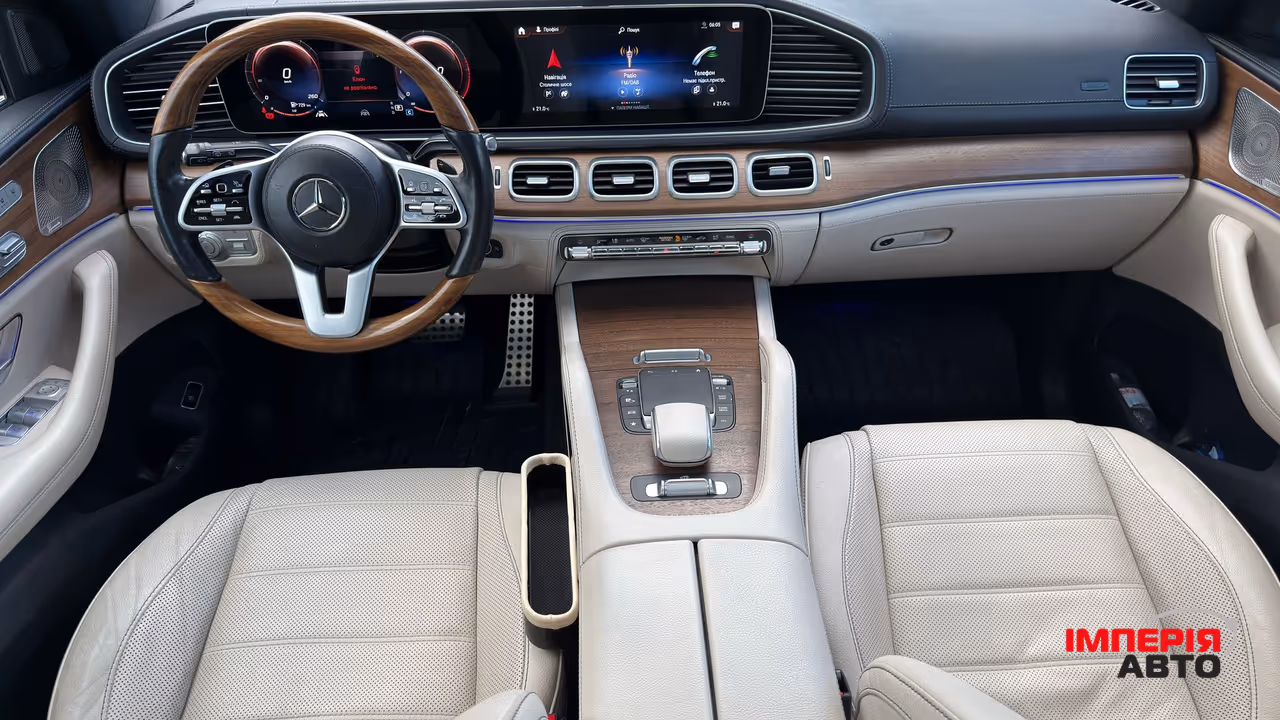Mercedes-Benz GLS - фото 26